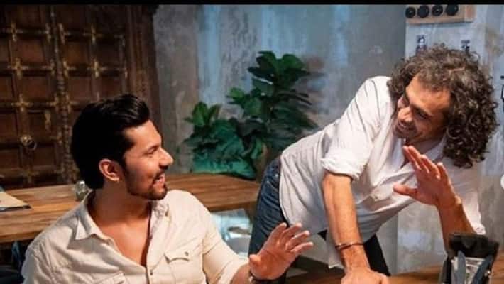 Imtiaz Ali gives us a sneak peek into Randeep Hooda's character in Sara Ali Khan-Kartik Aaryan's Love Aaj Kal Imtiaz Ali gives us a sneak peek into Randeep Hooda's character in Sara Ali Khan-Kartik Aaryan's Love Aaj Kal