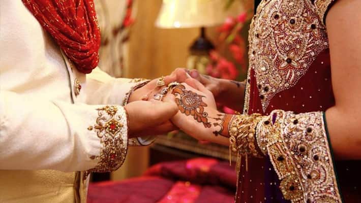 police case against The school tecaher, who marries four woman in guntur police case against The school tecaher, who marries four woman in guntur