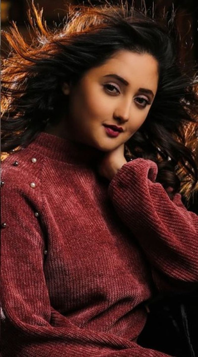 sindhu bairavi serial actress reshmi desai hot photo gallery