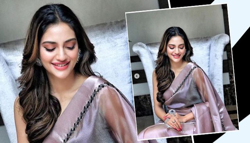 ইউভ কালেকশনের শাড়িতেই নিজেকে সাজিয়ে তুলেছেন অভিনেত্রী নুসরত।