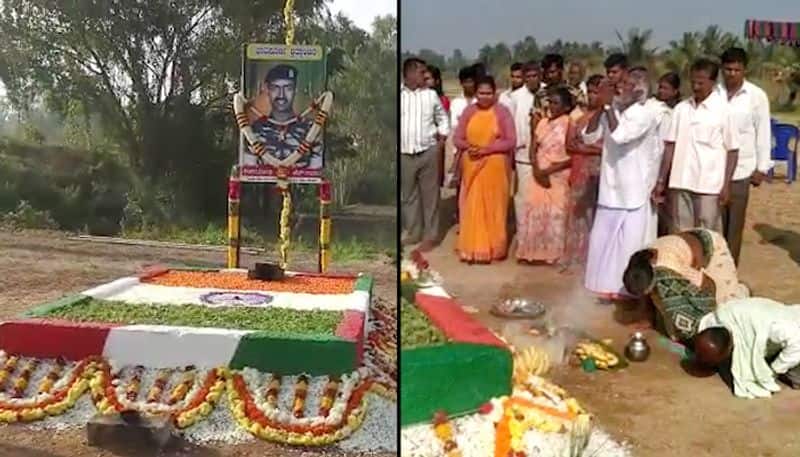 Pulwama attack death anniversary at Martyr Mandya soldier Guru Memorial
