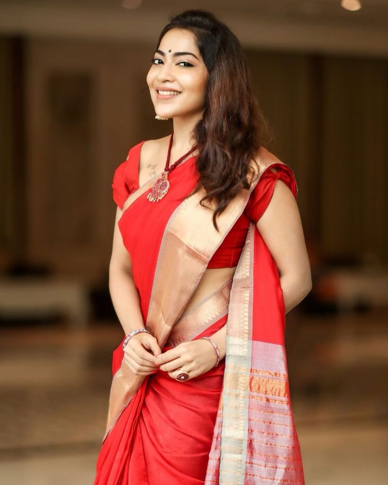 Actress VJ Ramya Hot Photo Shoot Collection