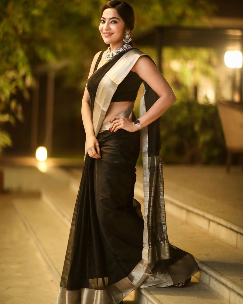 Actress VJ Ramya Hot Photo Shoot Collection
