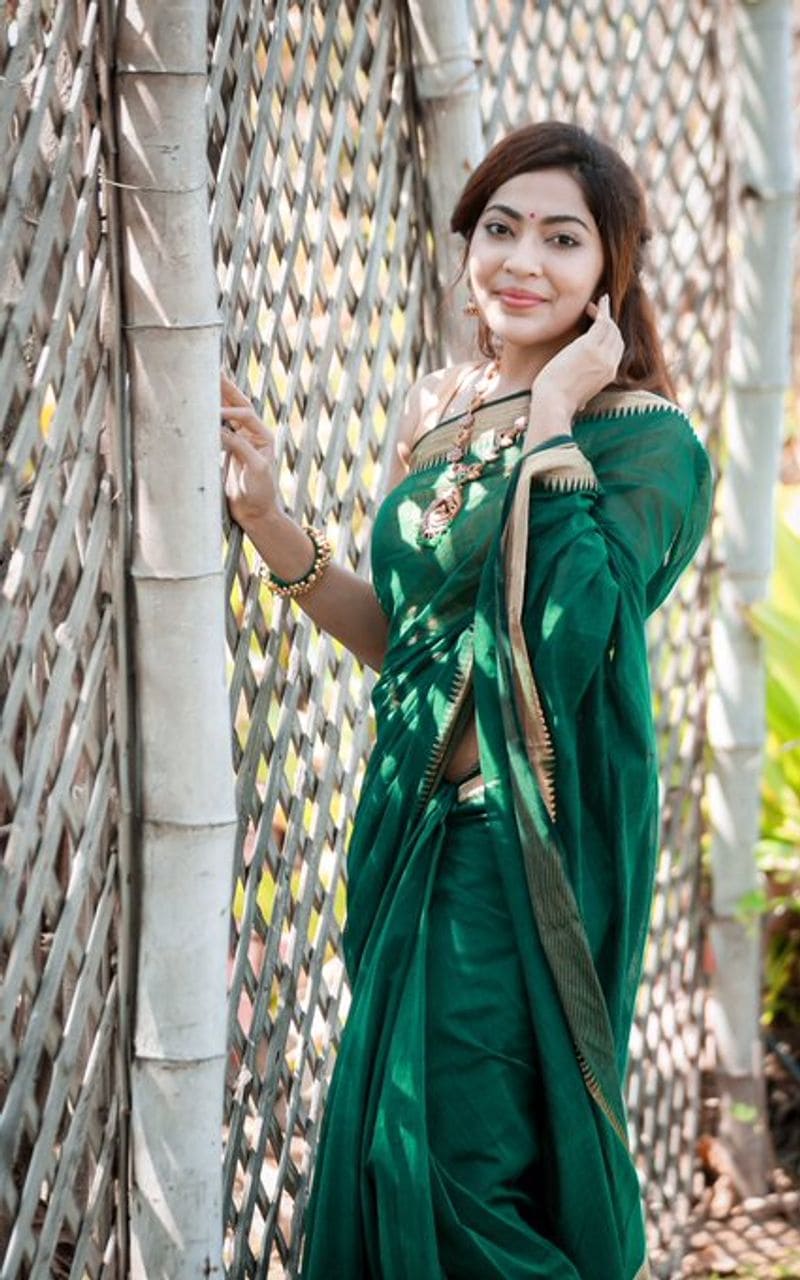 Actress VJ Ramya Hot Photo Shoot Collection