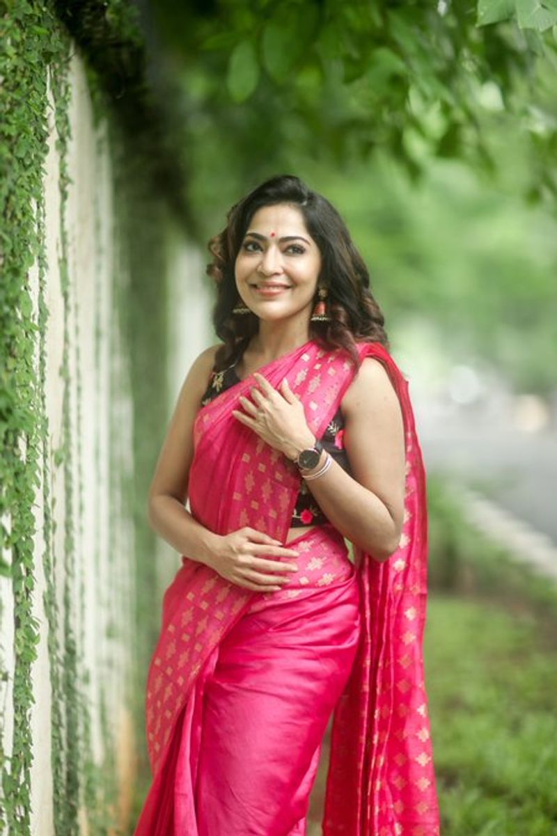 Actress VJ Ramya Hot Photo Shoot Collection