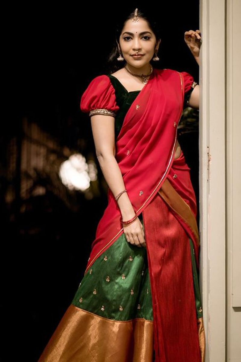 Actress VJ Ramya Hot Photo Shoot Collection