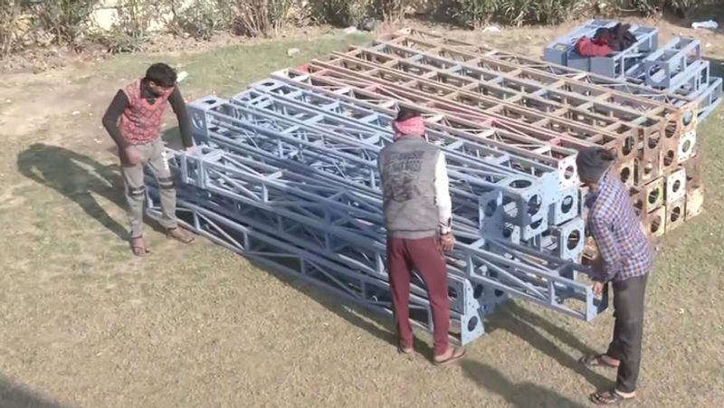 दिल्ली चुनाव में आप को 62 और भाजपा को 8 सीटें मिली थीं।
