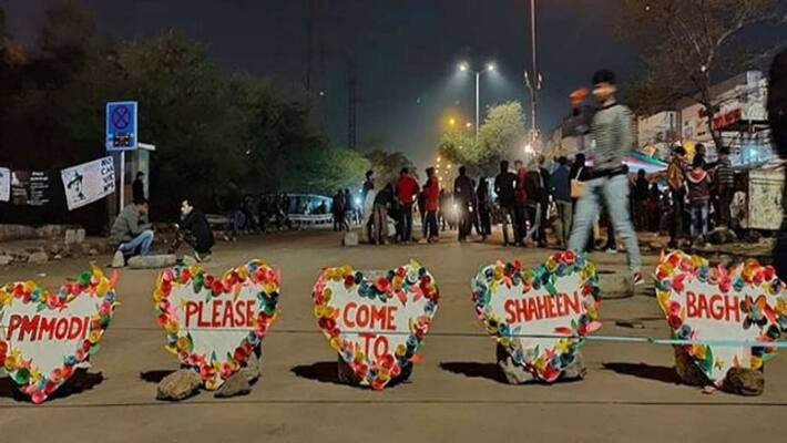 Shaheen Bagh sent invitation to PM Modi on Valentine Day kpn Shaheen Bagh sent invitation to PM Modi on Valentine Day kpn