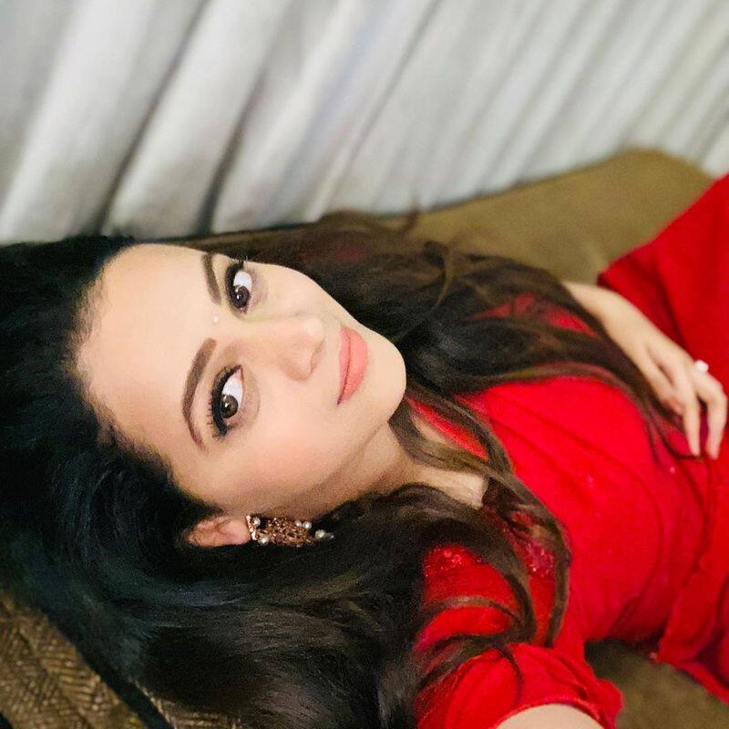 Actress Bhavana Bed Room Selfie Going Viral