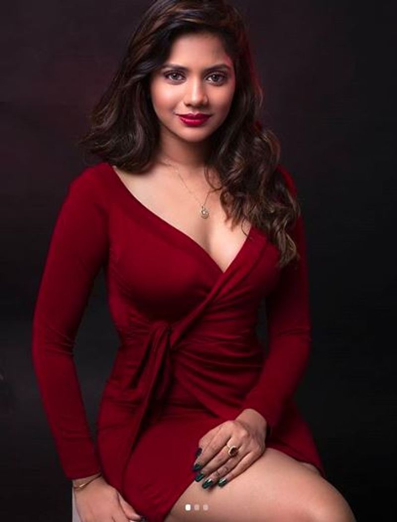 tamil heroines red color hot dress photo gallery