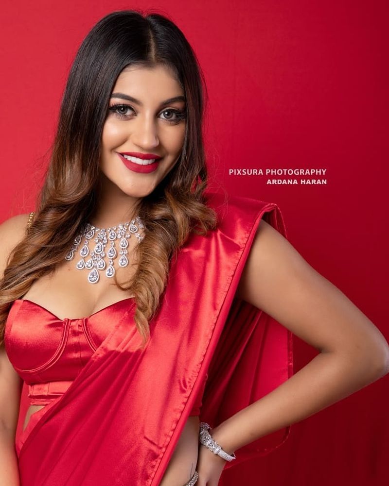 Big Boss Fame Yashika Anand Secret Tattoo Show in Hot Red Saree Photo Shoot