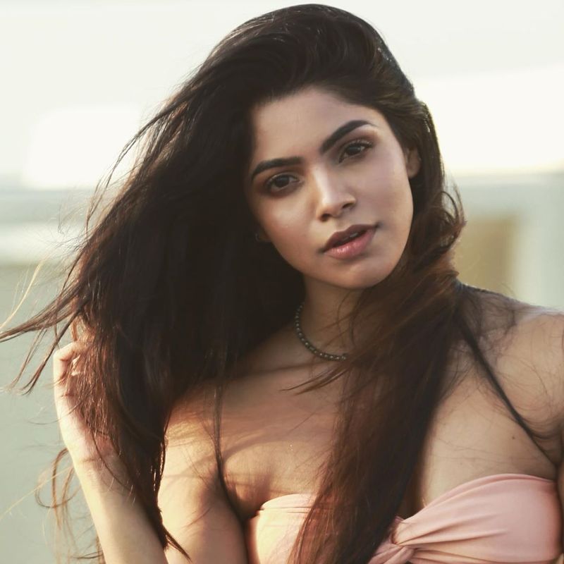 Bachelor Movie Heroine Divya Bharathi Hot Photos