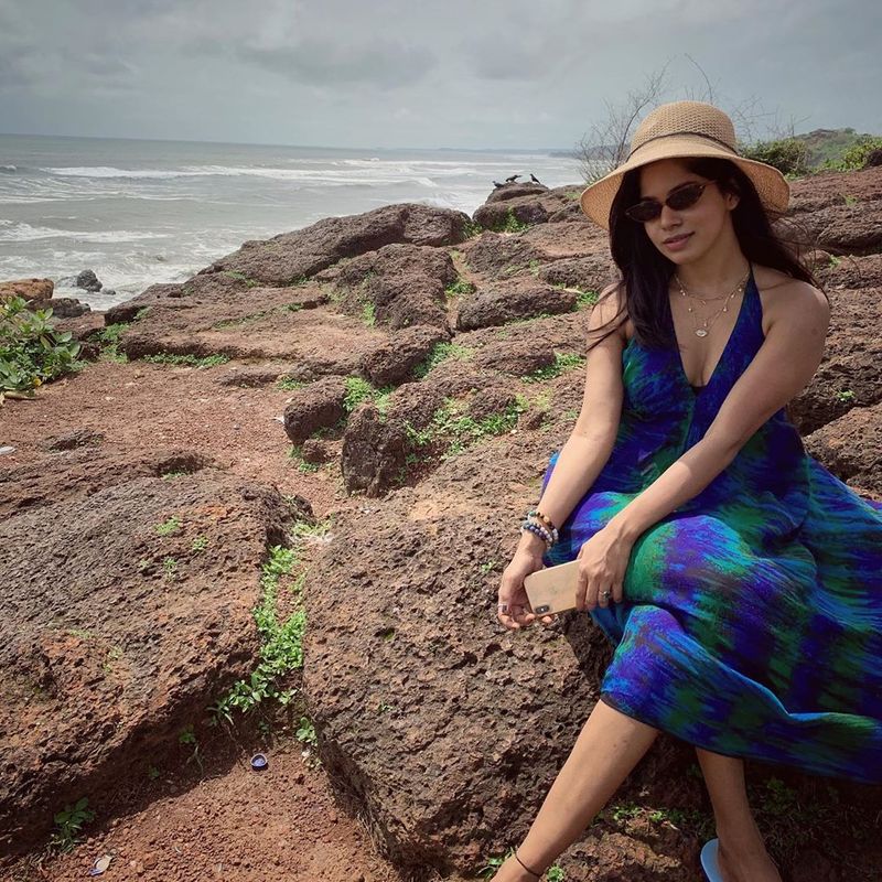 Bachelor Movie Heroine Divya Bharathi Hot Photos