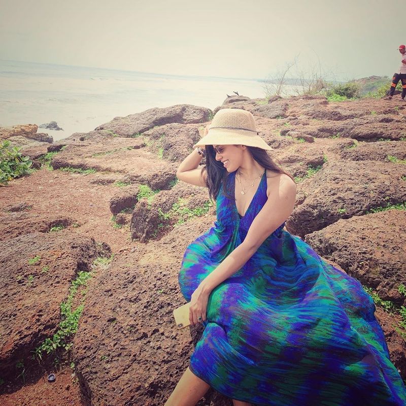Bachelor Movie Heroine Divya Bharathi Hot Photos