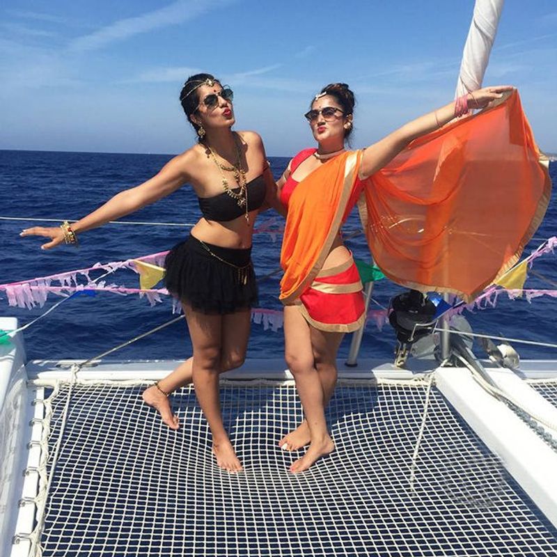 Taapsee Pannu sister Shagun sexy photos