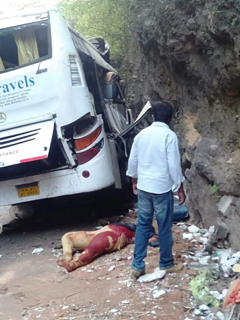 7 Kills  Several injured after bus rams to Rock at Udupi