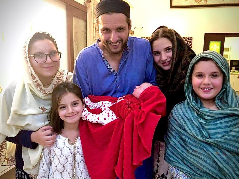 From Virender Sehwag to Shahid Afridi: 5 cricketers who married their relative or friend's wife-ayh