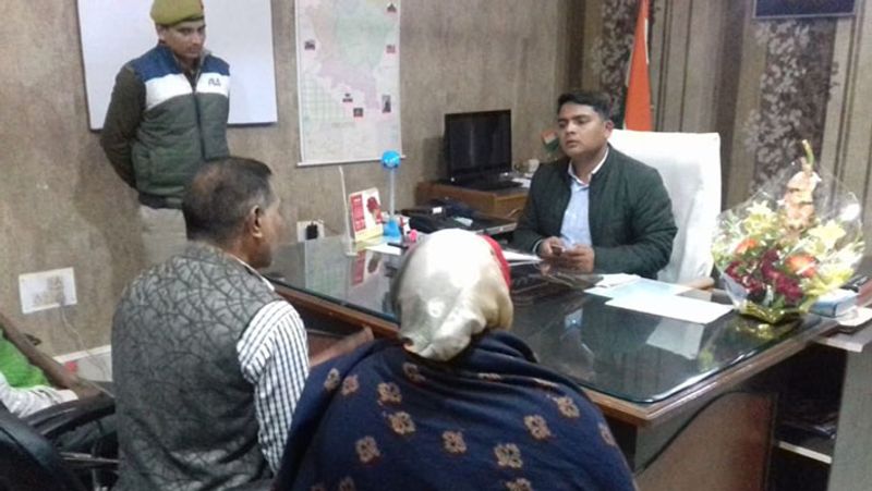 अनूप ने IPS बनने के बाद अंशुल सिंह से शादी की। अंशुल अमेरिका में फैशन डिजाइनर थीं। उनके एक 2 साल की बेटी यशस्विनी है। अनूप बताते हैं कि बेटी अभी से काफी तेज है। वह हमेशा मेरे पास ही रहना चाहती है।