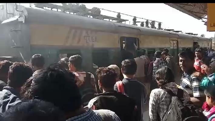 People throws urine packets in train at Park circus People throws urine packets in train at Park circus