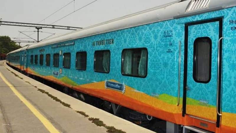 irctc latest news:  Bharat Gaurav Tourist Train Covering Ramayana Circuit Is Offering EMIs On Tickets