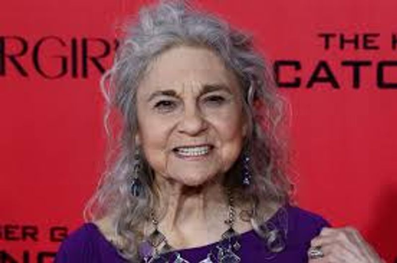 The late actress was known best for her character of Magda in Sex and the City. She played the nanny who worked for Miranda Hobbs essayed by Cynthia Nixon. Other works of the actress include The Marvelous Mrs Maisel, Chicago Med, and Blue Bloods.