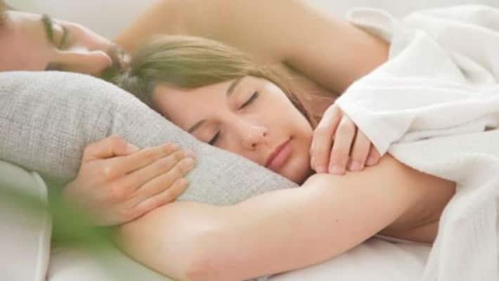 study claims that scent of romantic partner can improve sleep study claims that scent of romantic partner can improve sleep