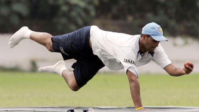ICL में शामिल होने वाले सभी खिलाड़ियों पर BCCI ने बैन लगा दिया और यह लीग भी बुरी तरह फ्लाप रही। इसके 2 साल बाद बैन हट भी गया, पर मोंगिया की किस्मत नहीं चमकी।