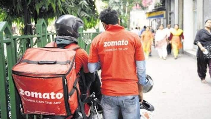 Zomato user got cheated with fake helpline number with 1 lakh rupees kph Zomato user got cheated with fake helpline number with 1 lakh rupees kph