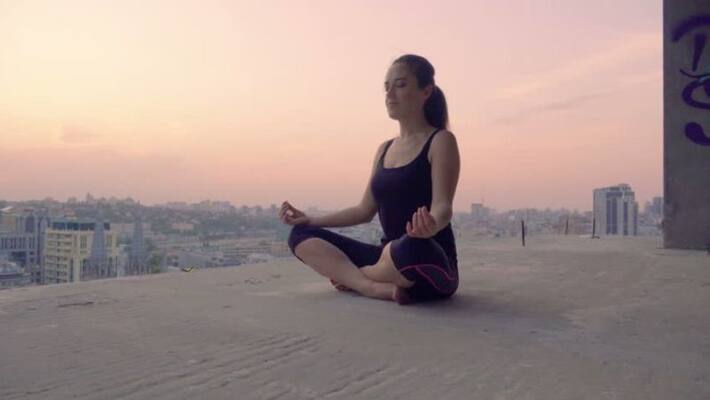 Yoga Nidra the meditation for sleep and relaxation in just 20 minutes BDD Yoga Nidra the meditation for sleep and relaxation in just 20 minutes BDD