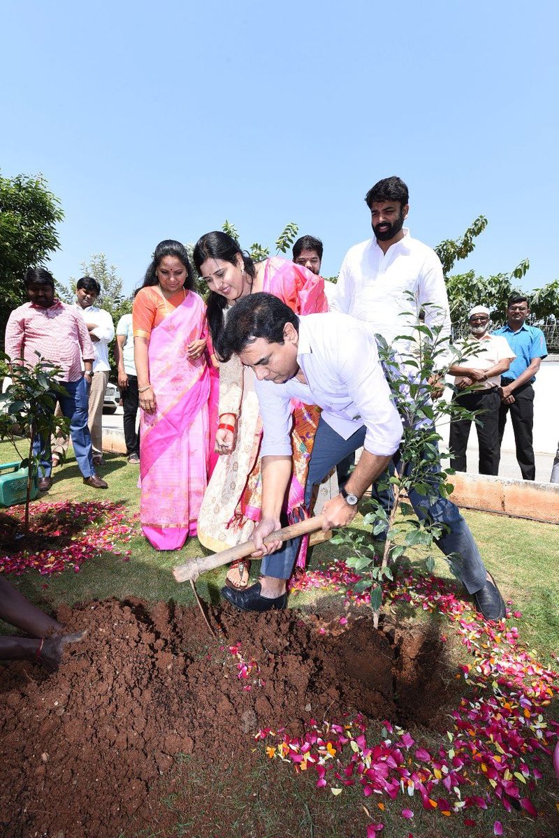 Telangana CM KCR Birthday Celebrations Special