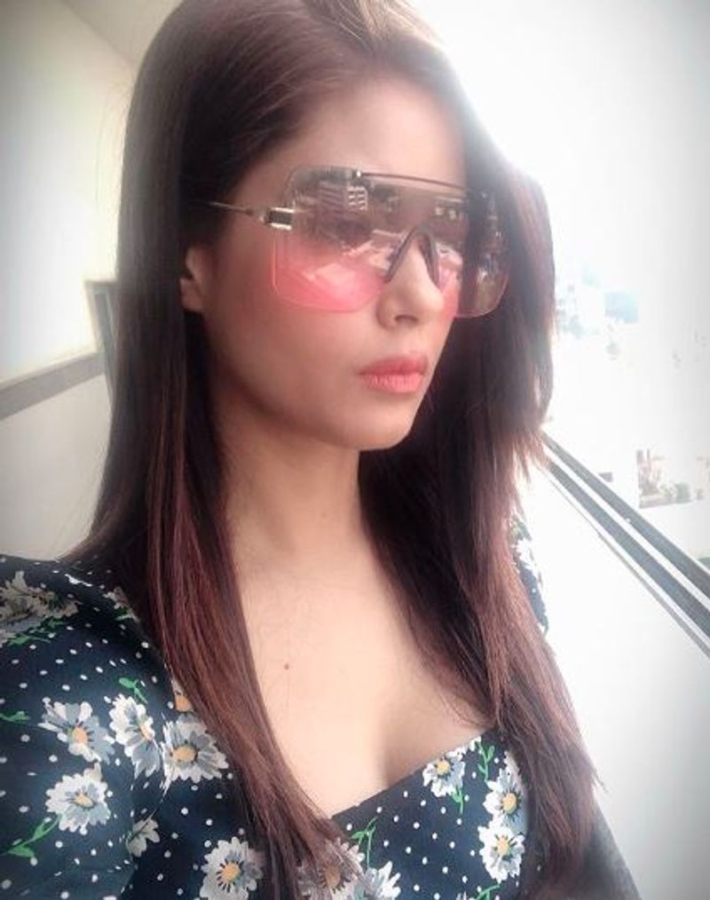 actress nila drastic transformation new look photo gallery
