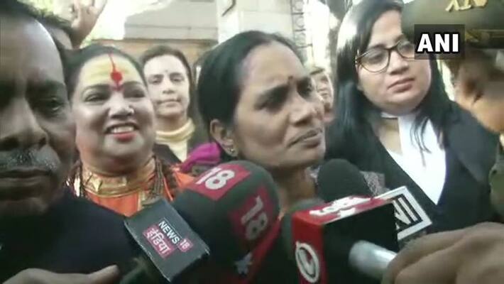 Nirbhaya mother Asha devi reacts on death warrant to Convicts Nirbhaya mother Asha devi reacts on death warrant to Convicts