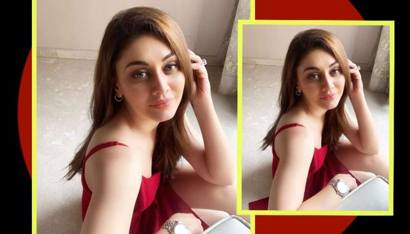 সম্প্রতি বিগ বসের ঘর থেকে বেরিয়েই সুখবর জানিয়েছেন অভিনেত্রী।