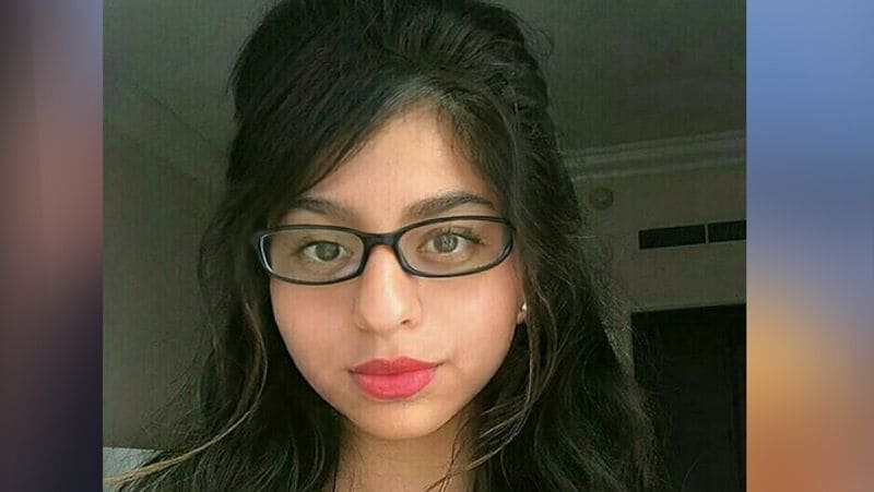 कुछ साल पहले शाहरुख खान ने फेमस मैगजीन 'फेमिना' को दिए इंटरव्यू में कहा था कि बेटी सुहाना को जो लड़के डेट करना चाहता हैं, उनके लिए उन्होंने कुछ शर्तें बनाई है। शाहरुख ने ये भी कहा था कि वो चाहते हैं कि उनकी बेटी की लाइफ में एक अच्छा शख्स आए।