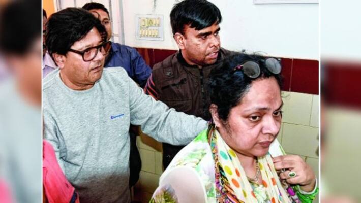 Bengali Actor Tapas Pal's wife nandini accompanies him in cbi case Bengali Actor Tapas Pal's wife nandini accompanies him in cbi case