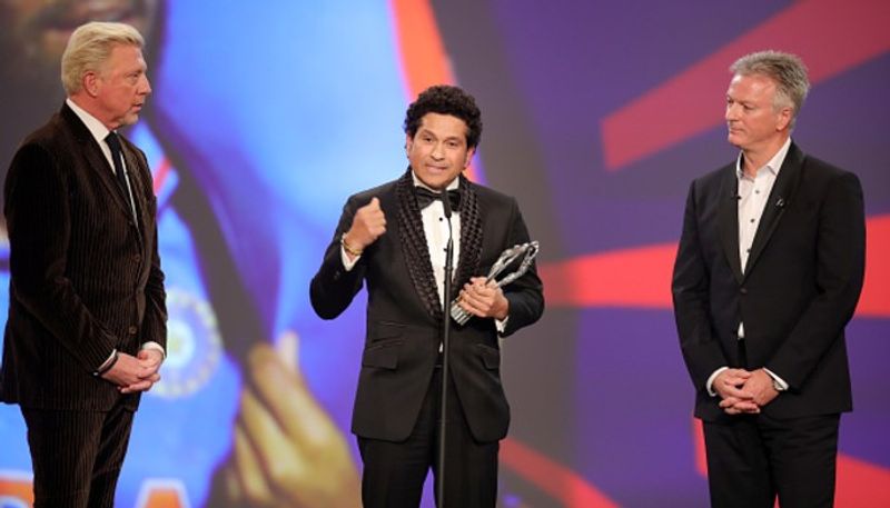 Sachin Tendulkar speaks after receiving the award
