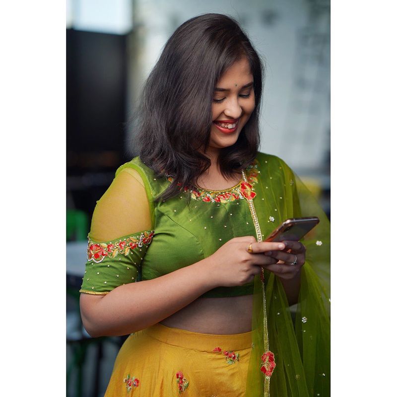 tollywood anchor kaumudi nemani instagram photos