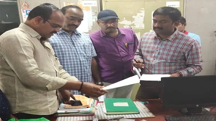 ACB Raids in Guntur Municipal Carporation Office ACB Raids in Guntur Municipal Carporation Office