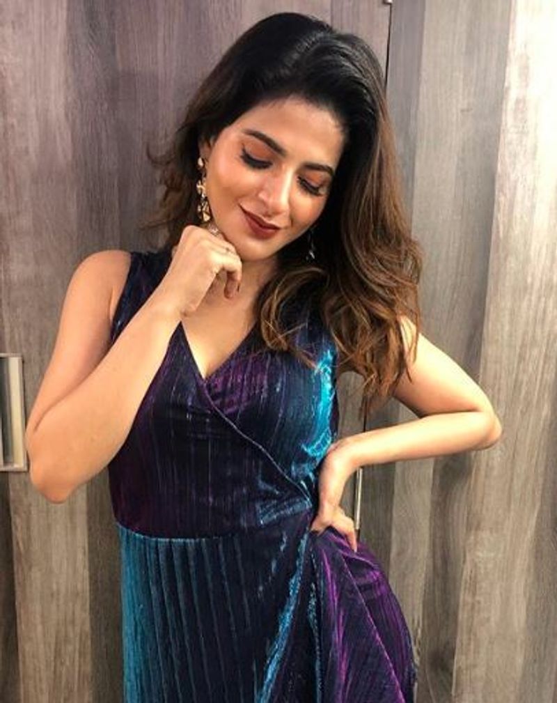 nansirithal movie actress aishwarya menon latest photo gallery