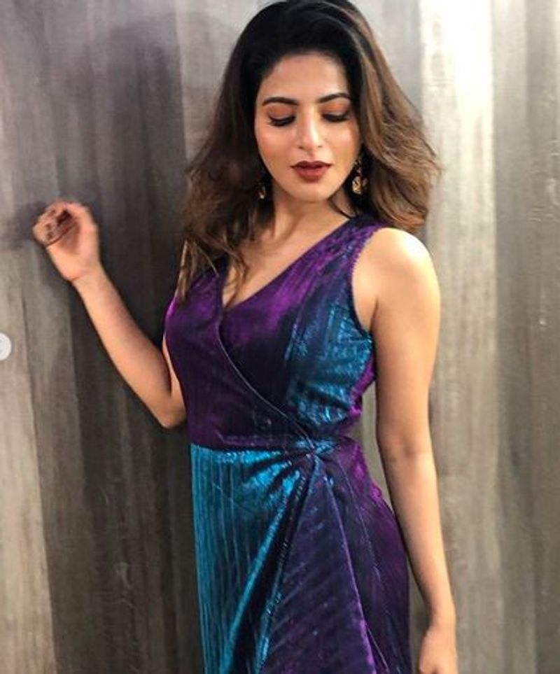 nansirithal movie actress aishwarya menon latest photo gallery