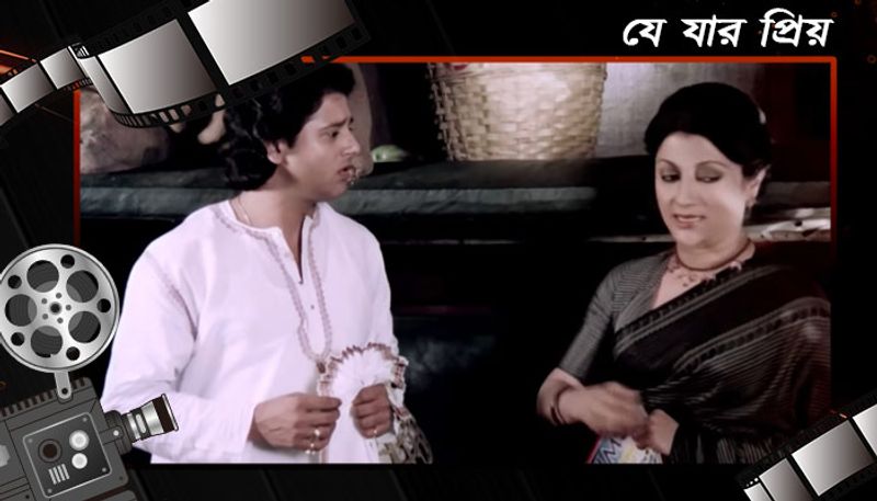 যে যার প্রিয়ঃ এই ছবিটি মুক্তি পেয়েছিল ১৯৮৭ সালে। এই ছবিতে তাপস পালের সঙ্গে অভিনয় করেছিলেন অপর্না সেন।