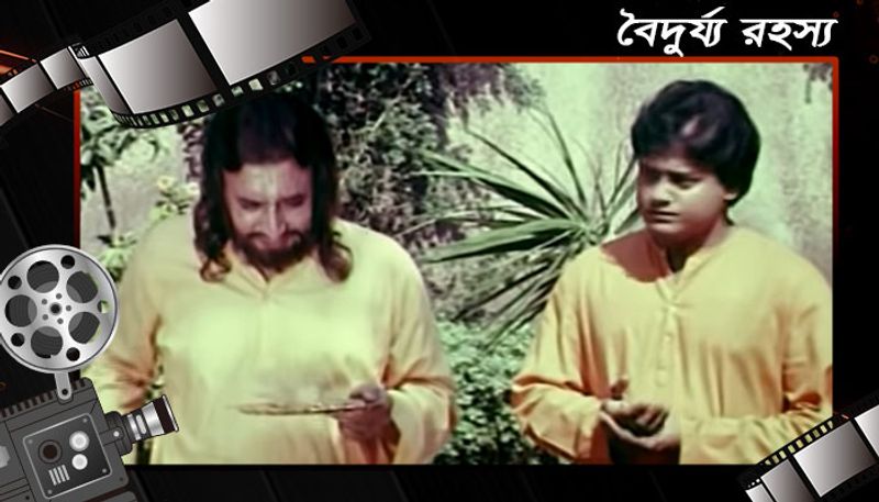 বৈদুর্য্য রহস্যঃ এই ছবিটা মুক্তি পেয়েছিল ১৯৮৫ সালে। এই ছবিতে তাপস পালের বিপরীতে অভিনয় করেছিলেন মুনমুন সেন।