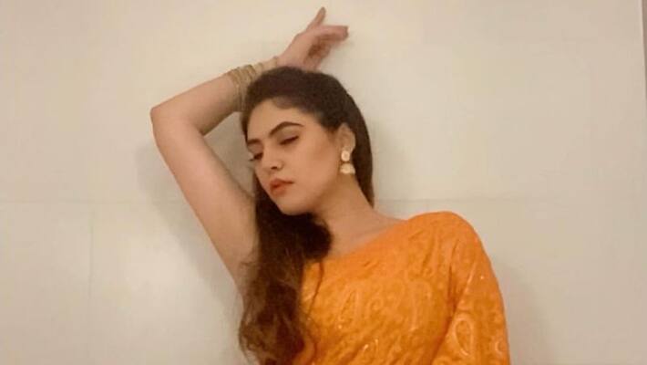 Bigboss Fame Sherin Saree TikTok Going Viral Bigboss Fame Sherin Saree TikTok Going Viral