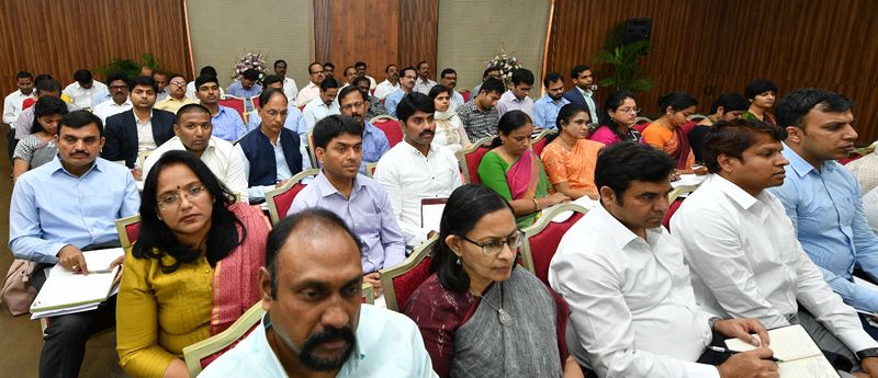 Telangana CM KCR Meeting with MLA'S, Collectors