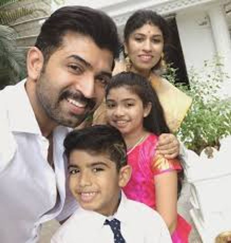 actor arun vijay family photo gallery