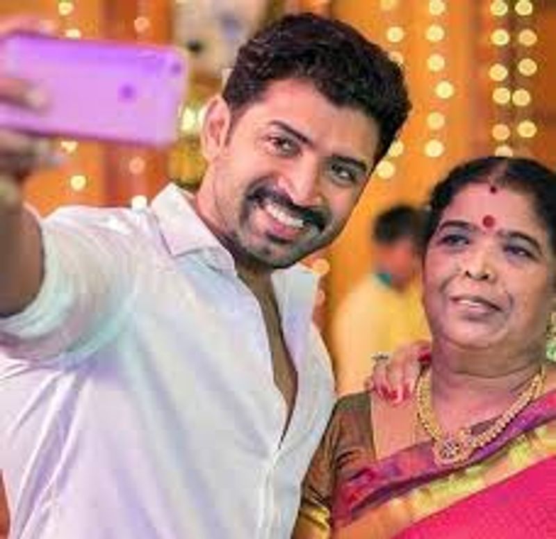 actor arun vijay family photo gallery