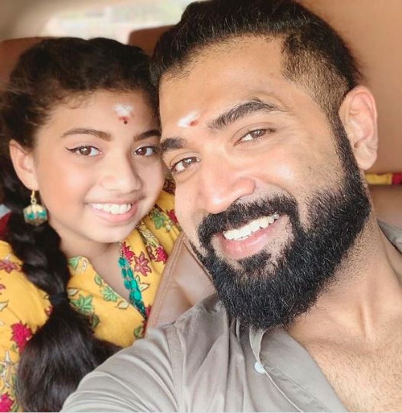 actor arun vijay family photo gallery