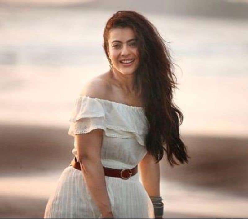 actress kajol awesome photo for evergreen look photo gallery
