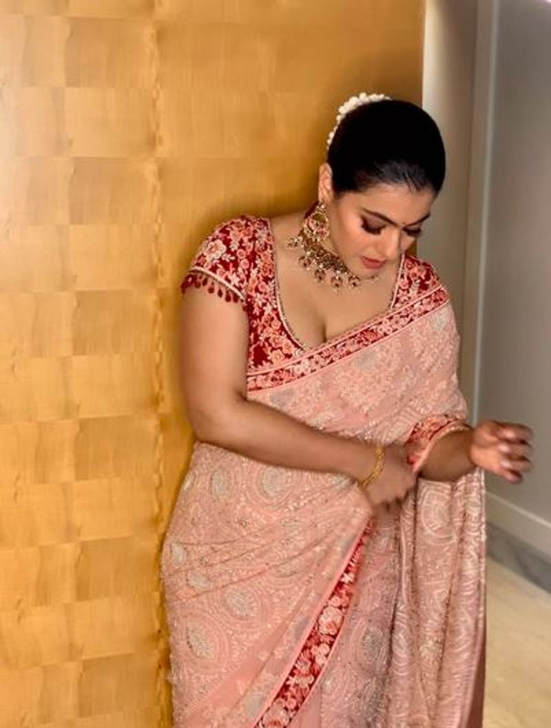 actress kajol awesome photo for evergreen look photo gallery