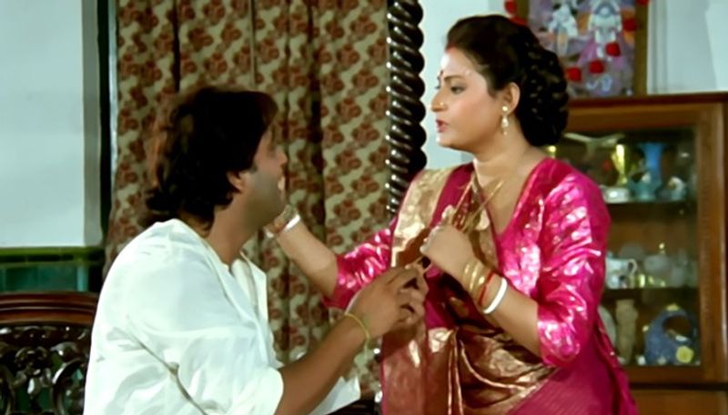 ইন্দ্রাণী দত্তঃ ইন্দ্রাণী দত্তর সঙ্গে বেশ কিছু ছবিতে অভিনয় করেছিলেন তাপস পাল। তাঁর মৃত্যূে শোকস্তব্ধ অভিনেত্রী।